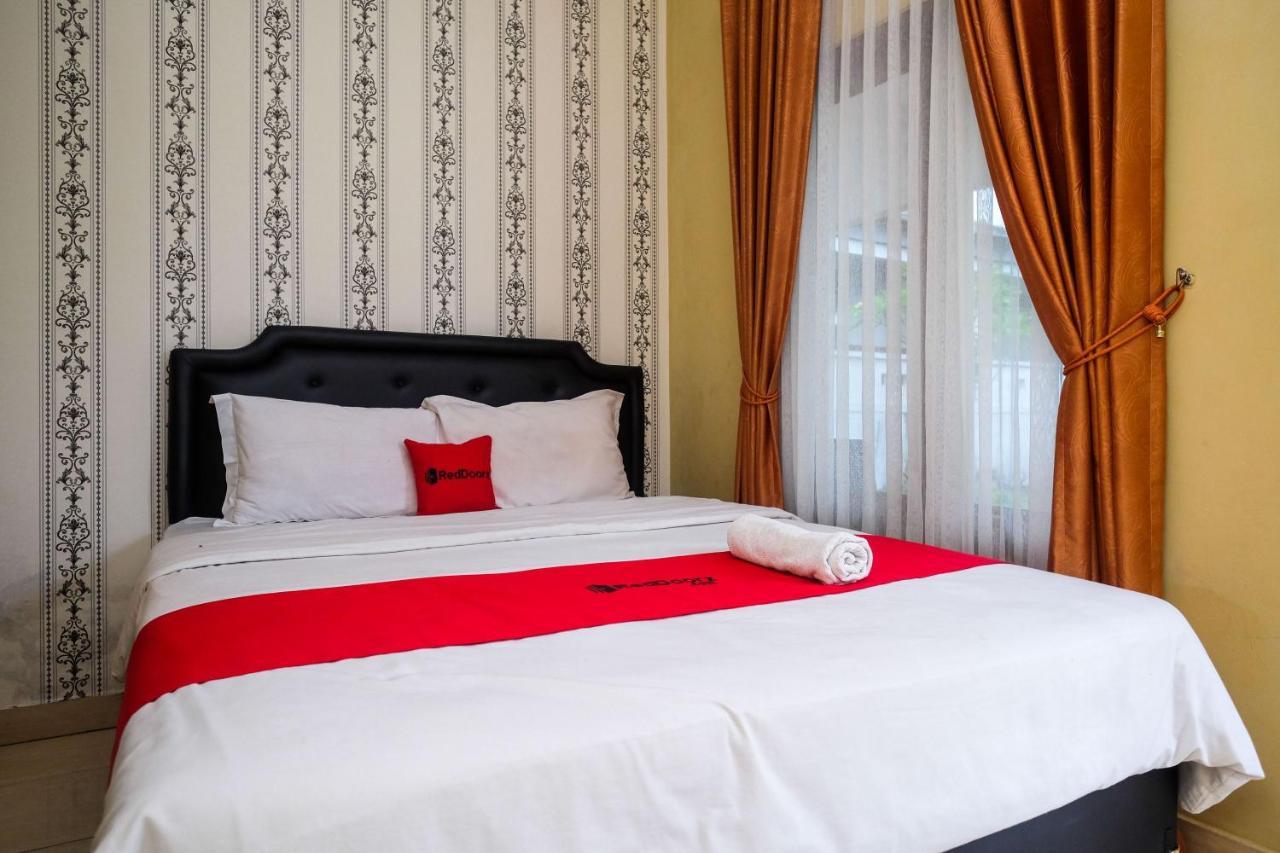فندق Reddoorz At Paris Ocean شاطئ بارانغتريتيس المظهر الخارجي الصورة