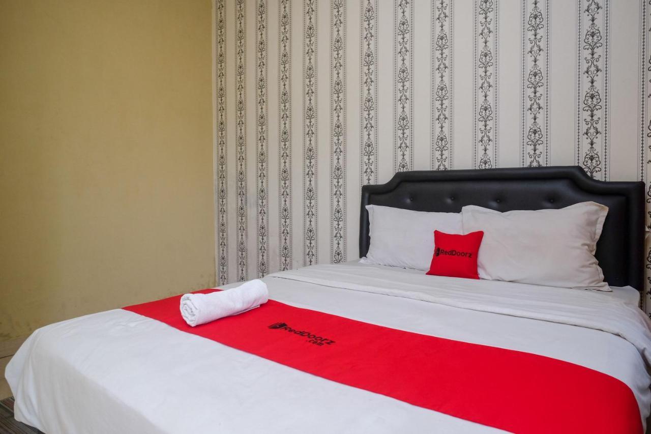 فندق Reddoorz At Paris Ocean شاطئ بارانغتريتيس المظهر الخارجي الصورة